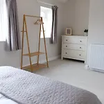 Chaloners, Free Parking, Large Garden, Close To Races & Centre * York